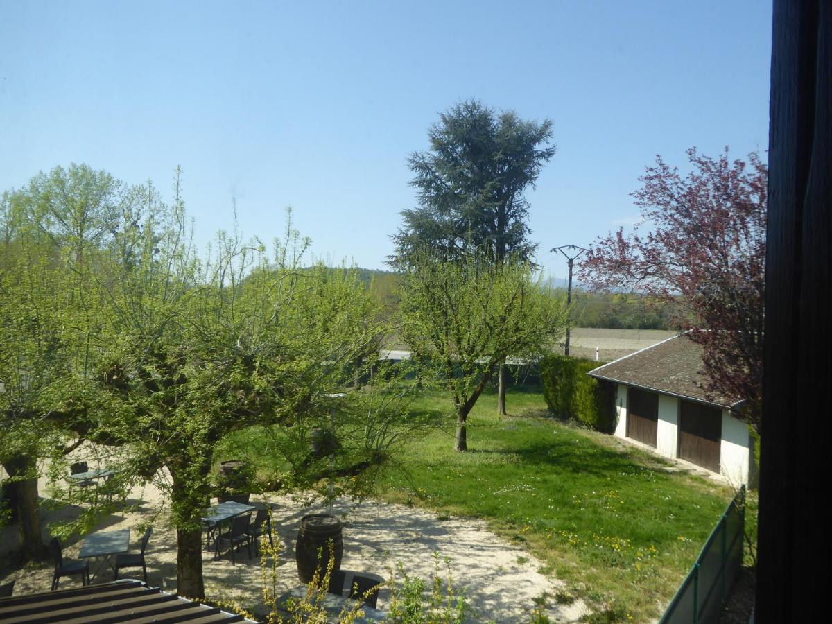 Auberge De La Paillere Lavours Exteriér fotografie