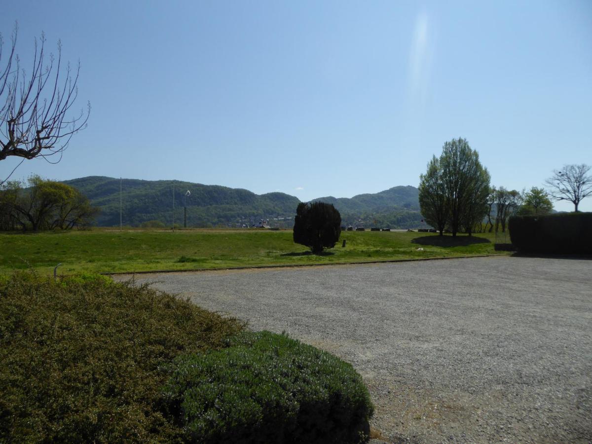 Auberge De La Paillere Lavours Exteriér fotografie