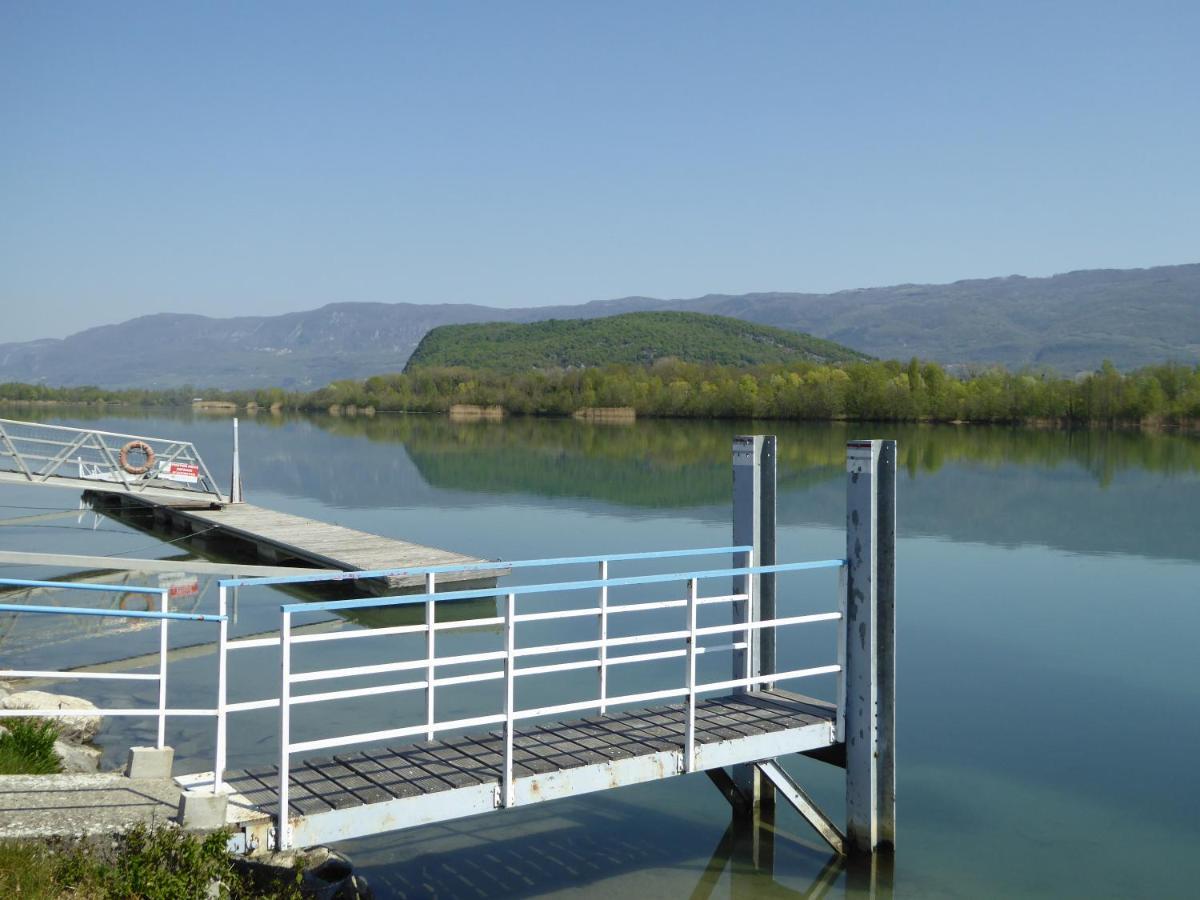 Auberge De La Paillere Lavours Exteriér fotografie